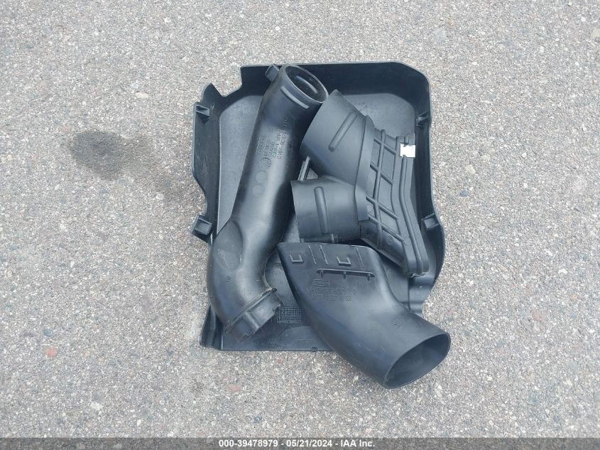 2018 Ford Escape Titanium VIN: 1FMCU9J99JUB93919 Lot: 39478979