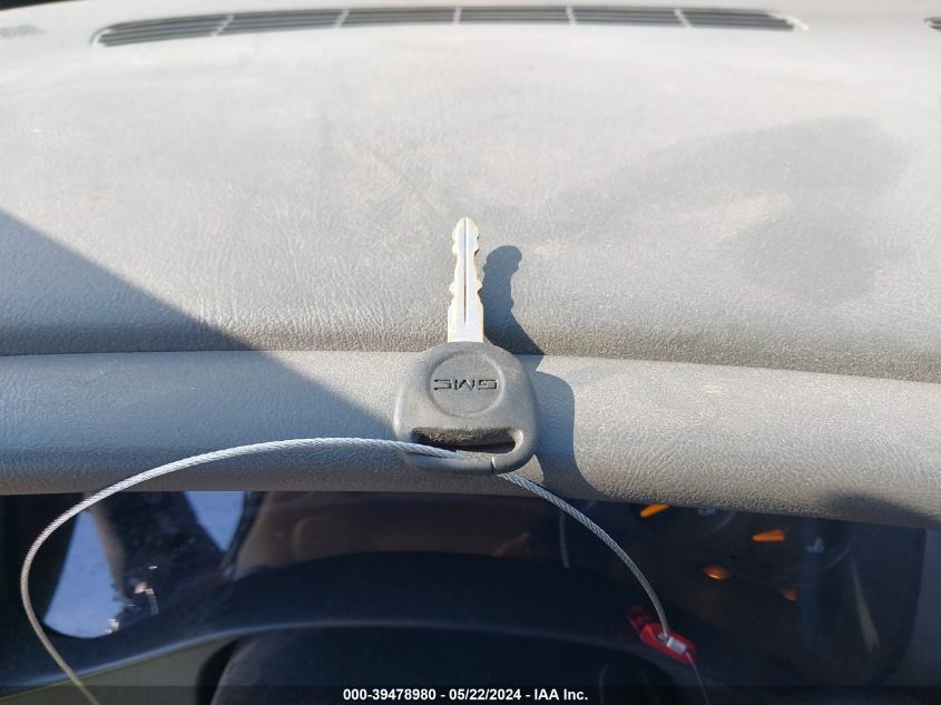 2004 GMC Sierra 2500Hd Sle VIN: 1GTHK23194F121383 Lot: 39478980