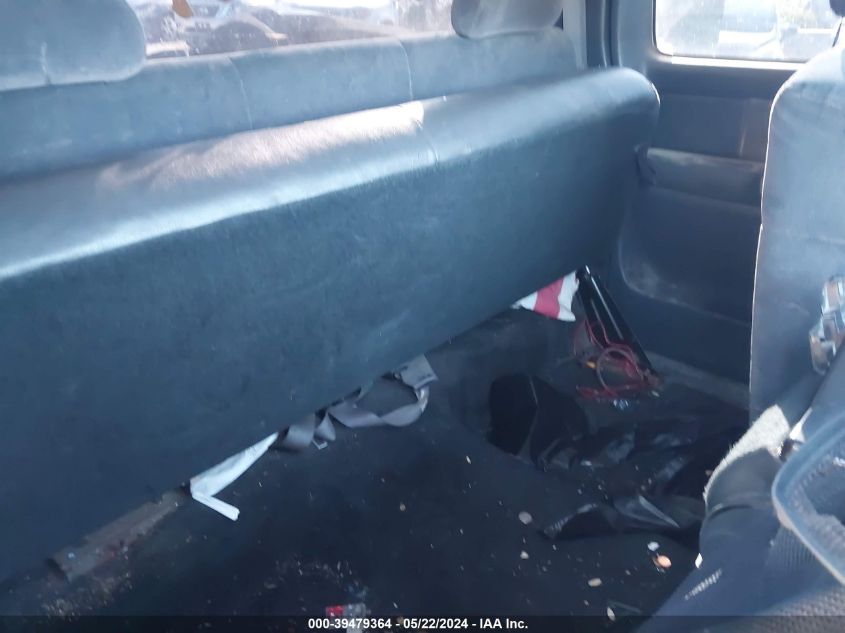 2000 Chevrolet Silverado 1500 Ls VIN: 1GCEK19T7YE400364 Lot: 39479364