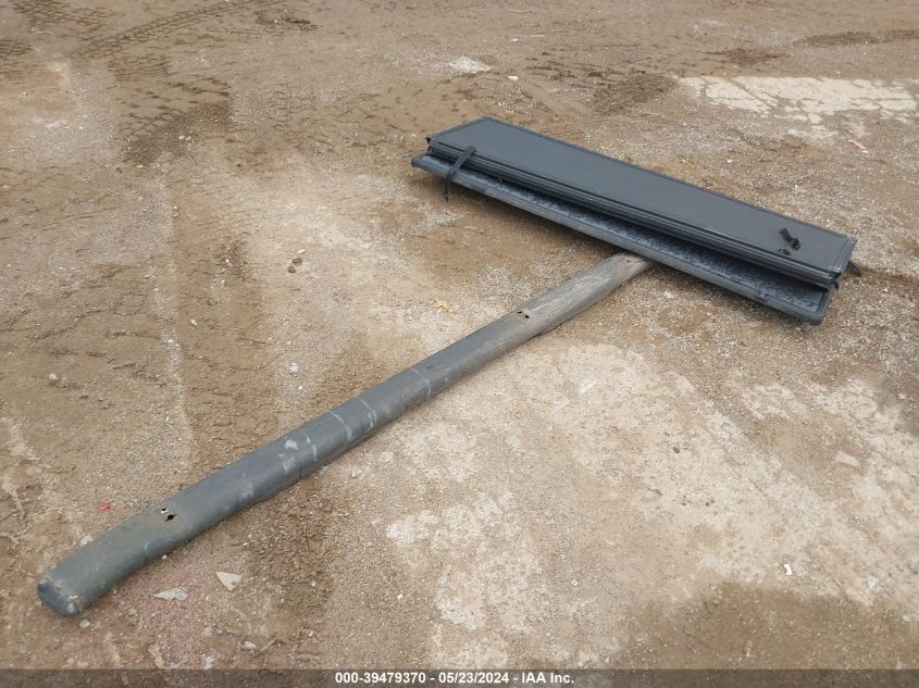 2017 Toyota Tundra Sr5 4.6L V8 VIN: 5TFEM5F13HX114424 Lot: 39479370