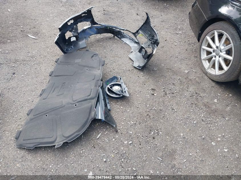 2015 Audi A4 2.0T Premium VIN: WAUBFAFL9FN003096 Lot: 39479442