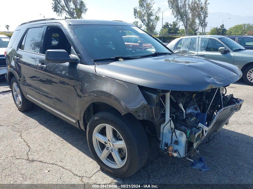 FORD EXPLORER XLT 2018