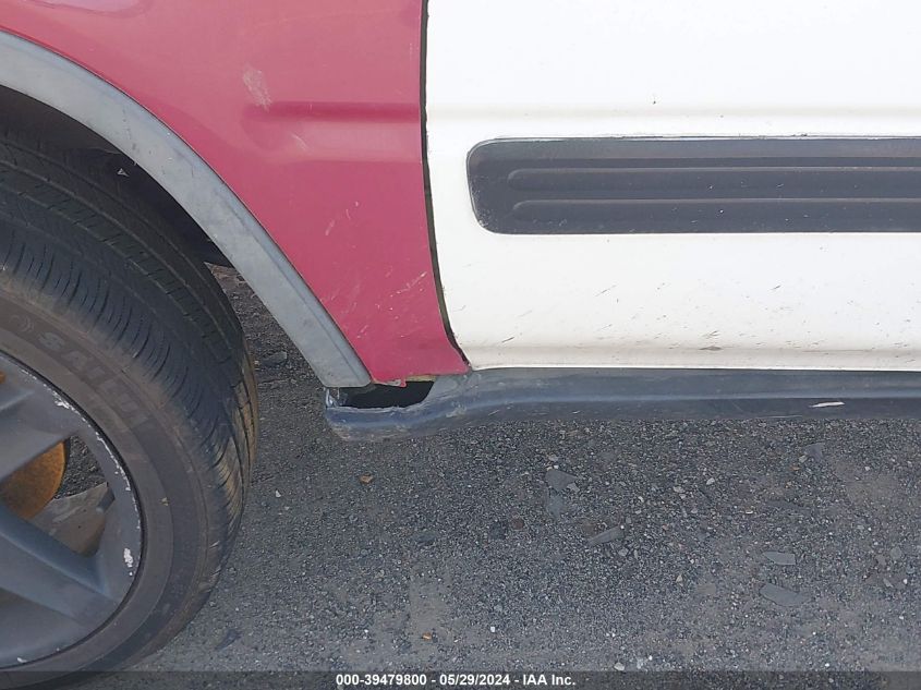 2000 Honda Cr-V Lx VIN: JHLRD2844YS001587 Lot: 39479800