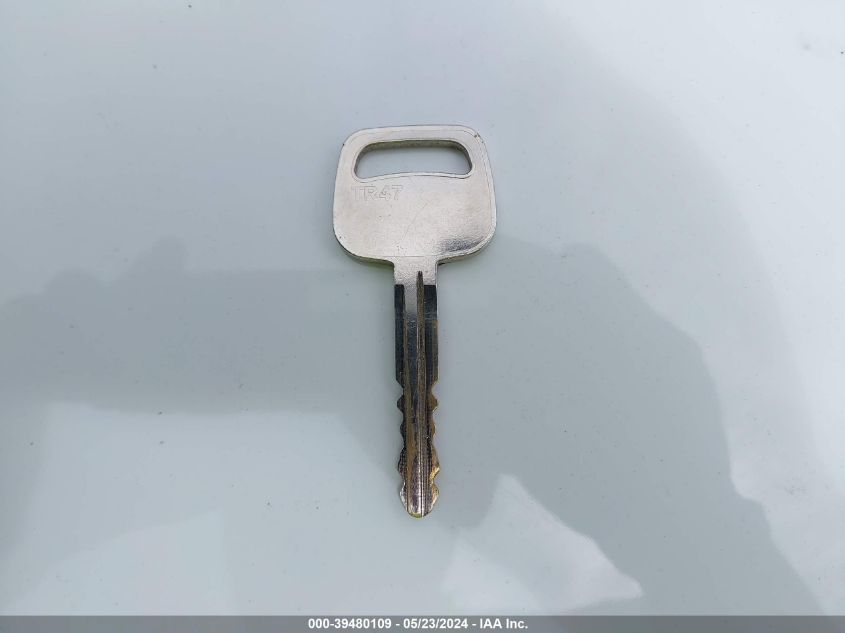 2001 Toyota Tacoma Base V6 VIN: 5TEWN72N71Z866647 Lot: 39480109