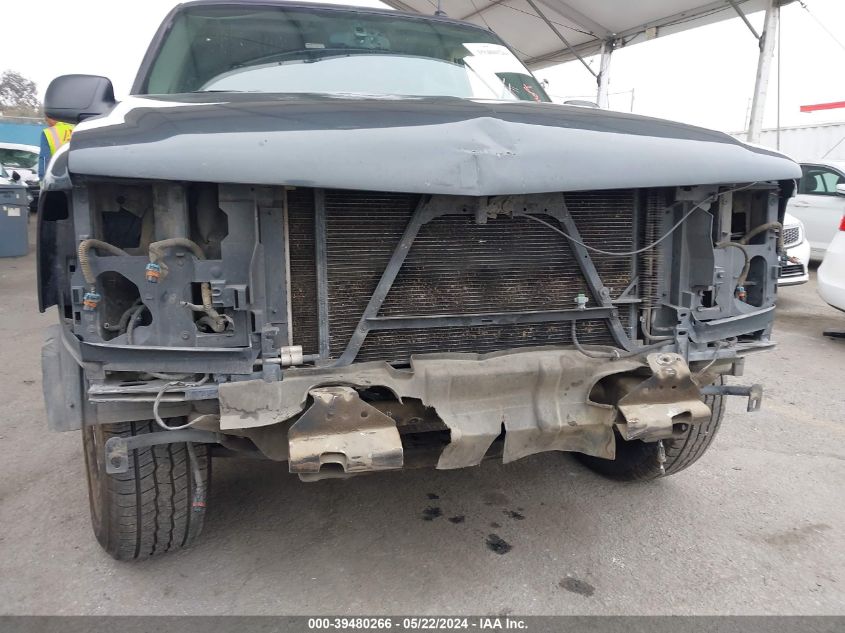 2005 Chevrolet Tahoe Ls VIN: 1GNEC13T95J211229 Lot: 39480266