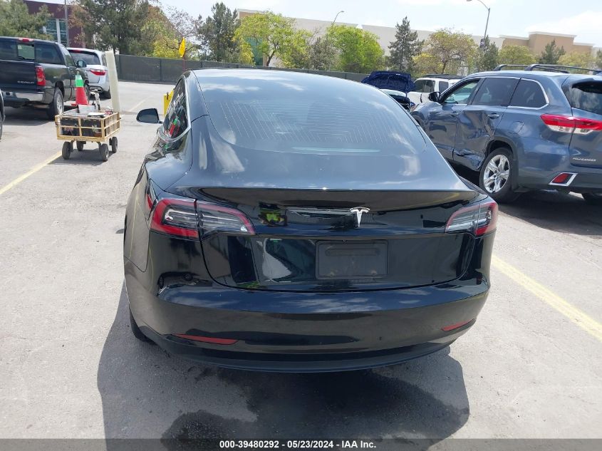 2018 Tesla Model 3 Long Range/Mid Range VIN: 5YJ3E1EAXJF172335 Lot: 39480292