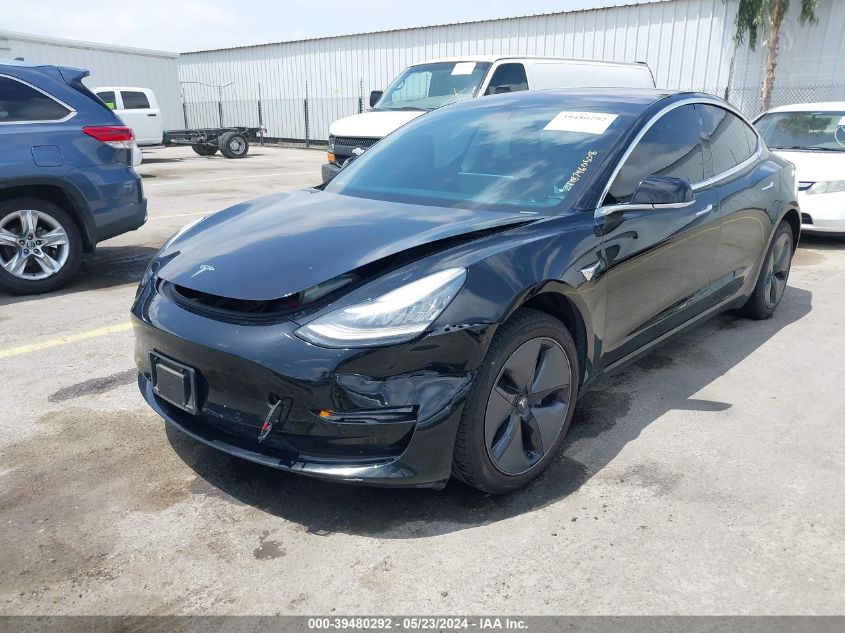 2018 Tesla Model 3 Long Range/Mid Range VIN: 5YJ3E1EAXJF172335 Lot: 39480292