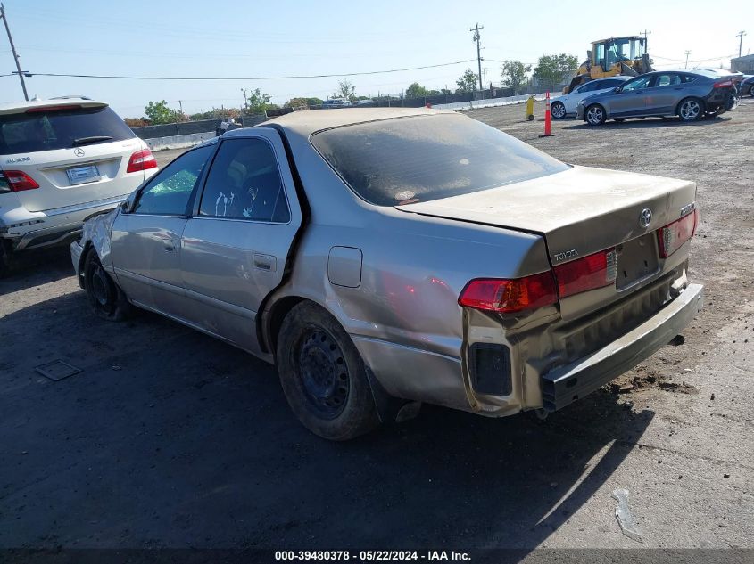 2000 Toyota Camry Le VIN: JT2BG22K7Y0501308 Lot: 39480378