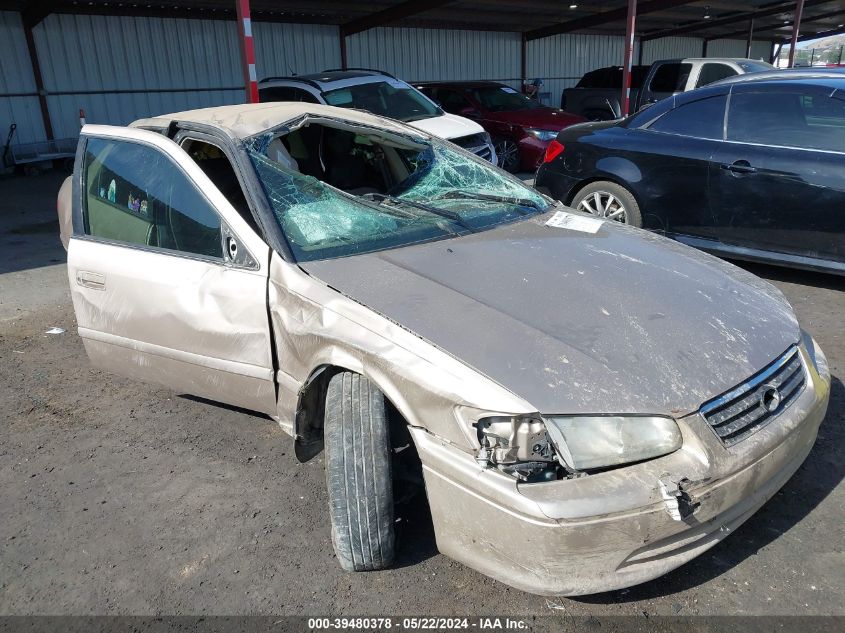 2000 Toyota Camry Le VIN: JT2BG22K7Y0501308 Lot: 39480378