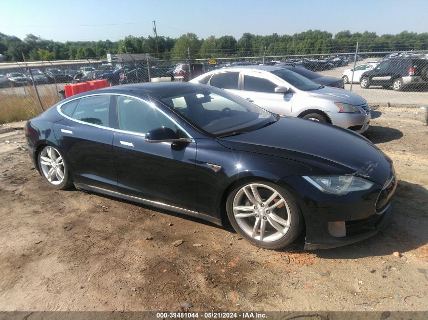 2013 Tesla Model S VIN: 5YJSA1CG4DFP03564 Lot: 39481044