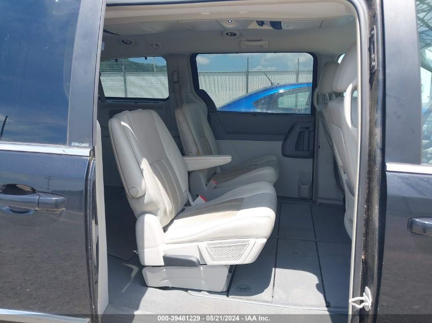 2009 Chrysler Town & Country Touring VIN: 2A8HR54189R676538 Lot: 39481229