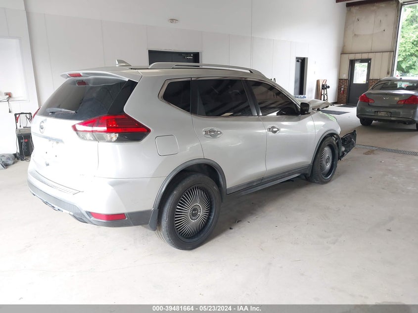 2017 NISSAN ROGUE SV - KNMAT2MT4HP614323