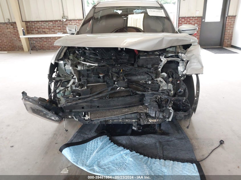 2017 NISSAN ROGUE SV - KNMAT2MT4HP614323