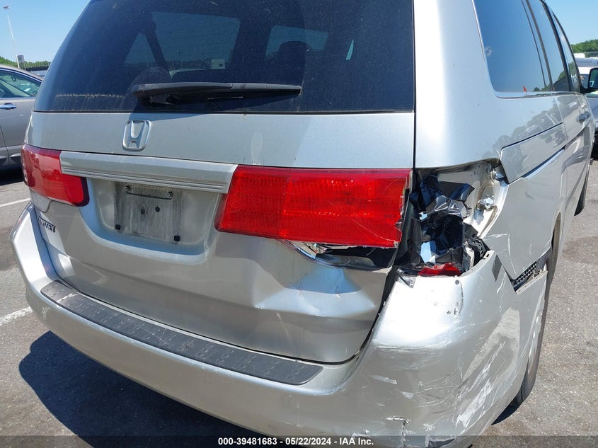 2008 Honda Odyssey Lx VIN: 5FNRL38288B113973 Lot: 39481683