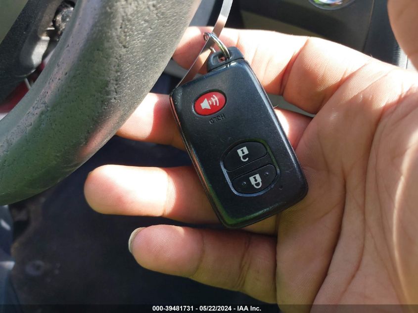 2013 Toyota Prius Two VIN: JTDKN3DU9D5586988 Lot: 39481731