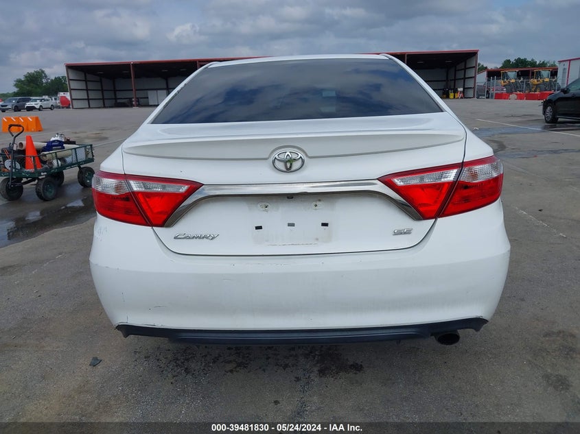 2015 Toyota Camry Se VIN: 4T1BF1FK0FU055129 Lot: 39481830