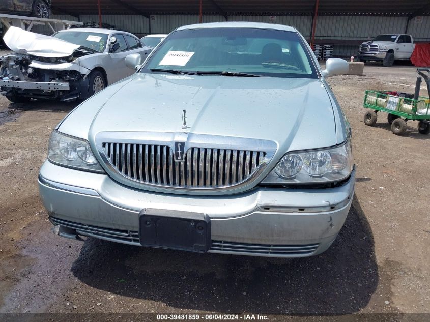 2007 Lincoln Town Car Signature Limited VIN: 1LNHM82W77Y613442 Lot: 39481859