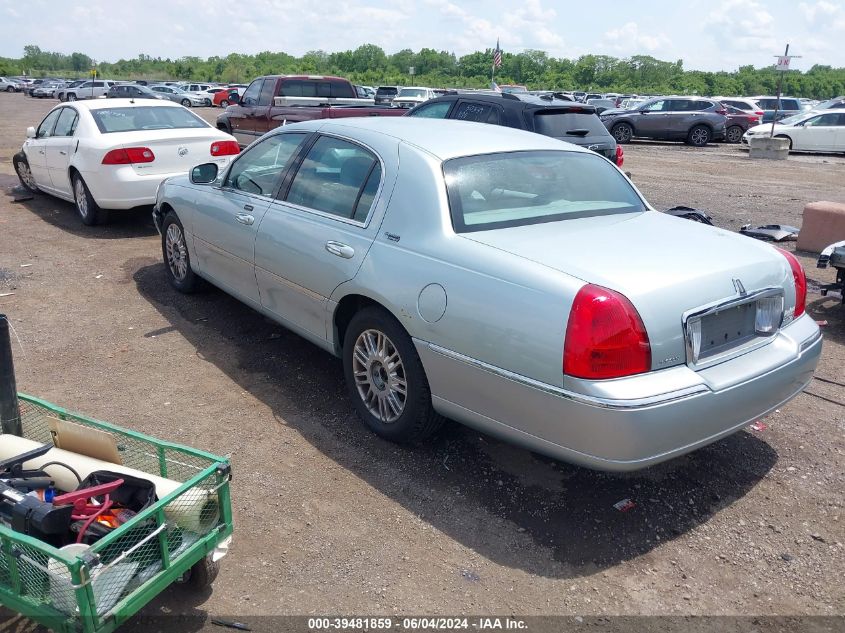 2007 Lincoln Town Car Signature Limited VIN: 1LNHM82W77Y613442 Lot: 39481859