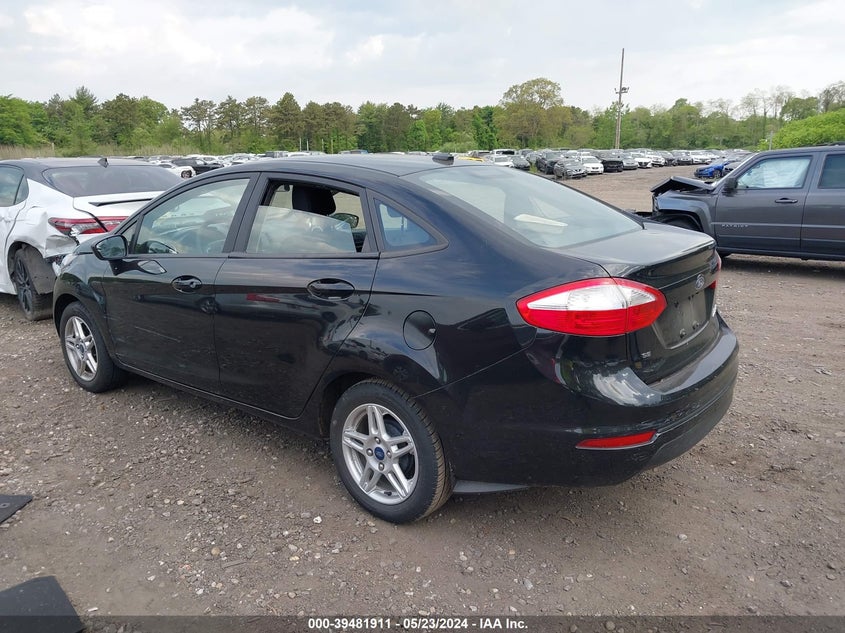 VIN 3FADP4BJ2JM144650 2018 FORD FIESTA SE