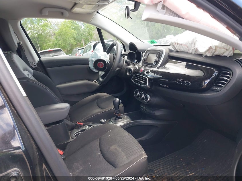 2016 Fiat 500X Easy VIN: ZFBCFYBT1GP376275 Lot: 39481928