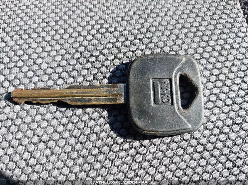 2004 Toyota Matrix Xr VIN: 2T1KR32E44C284060 Lot: 39481955