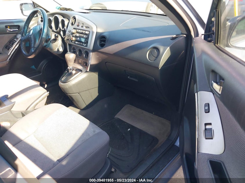 2004 Toyota Matrix Xr VIN: 2T1KR32E44C284060 Lot: 39481955