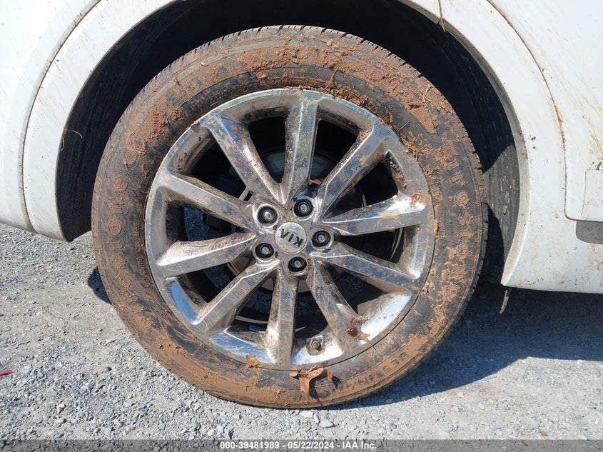 2018 Kia Sorento 3.3L Sxl VIN: 5XYPKDA50JG395268 Lot: 39481989