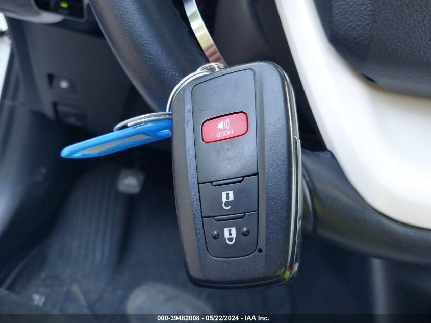 2018 Toyota Prius Three VIN: JTDKARFU9J3054949 Lot: 39482008