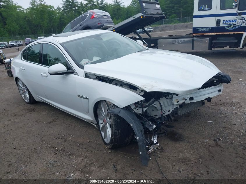 SAJWJ0FF8F8U39560 2015 Jaguar Xf 3.0 Portfolio/3.0 Sport