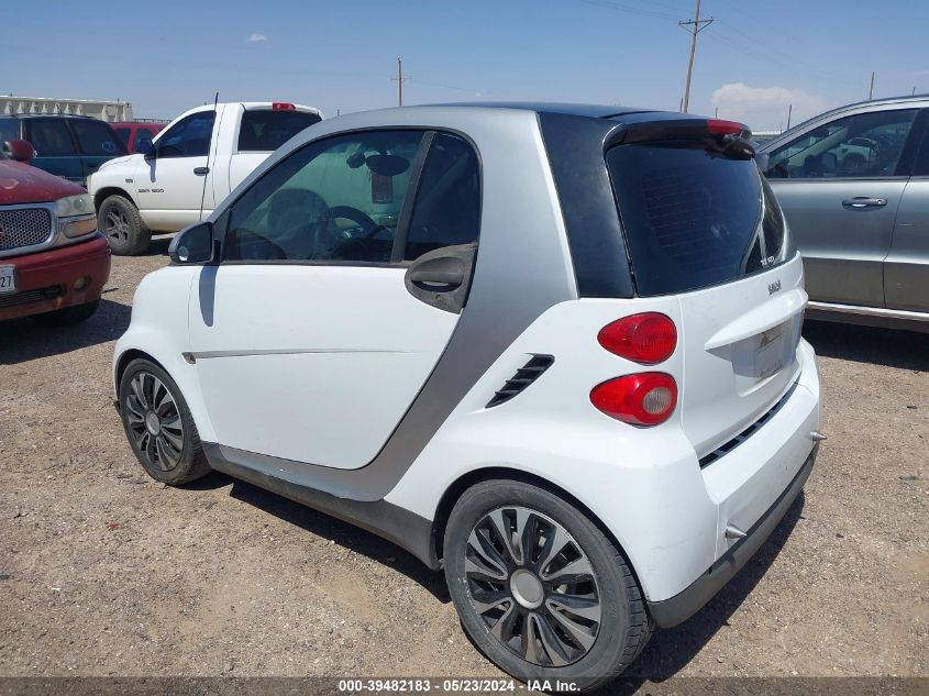 2010 Smart Fortwo Passion/Pure VIN: WMEEJ3BA8AK416525 Lot: 39482183