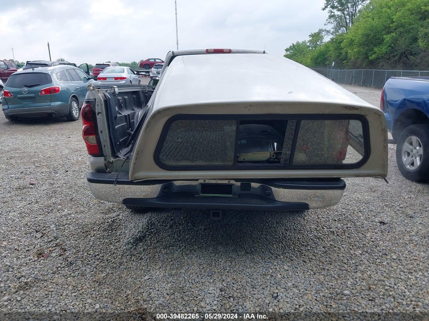 2004 Chevrolet Silverado 1500 Work Truck VIN: 1GCEC14X74Z262870 Lot: 39482265