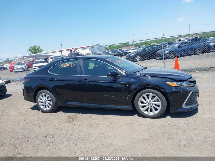 2023 TOYOTA CAMRY LE - 4T1C11BK7PU082838