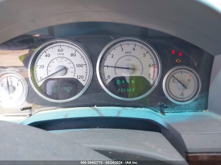 2010 Chrysler Town & Country Touring VIN: 2A4RR5D1XAR387168 Lot: 39482775