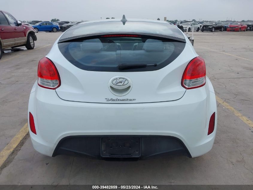 2013 Hyundai Veloster Base W/Gray VIN: KMHTC6AD9DU117076 Lot: 39482859