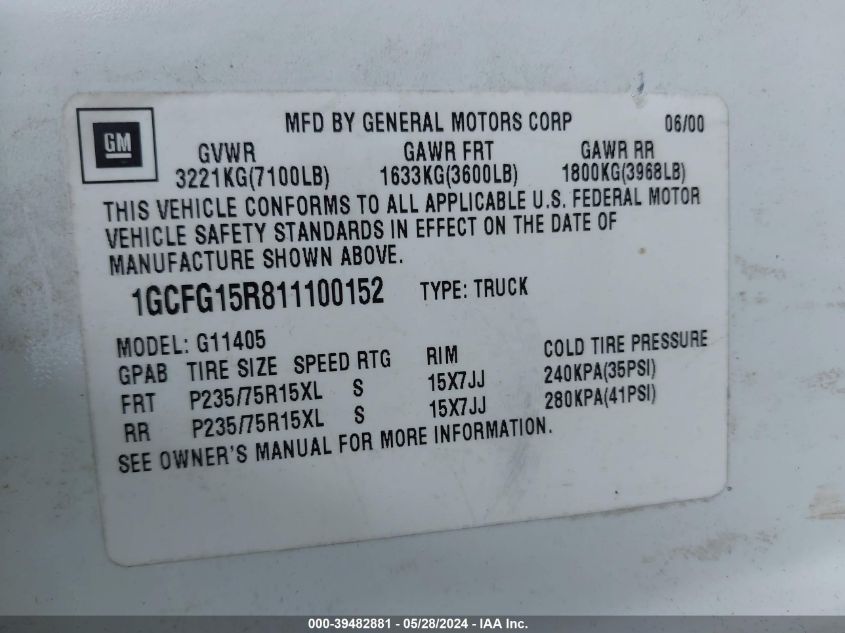 2001 Chevrolet Express VIN: 1GCFG15R811100152 Lot: 39482881