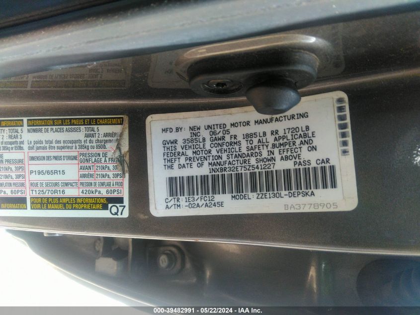 2005 Toyota Corolla S VIN: 1NXBR32E75Z541227 Lot: 39482991