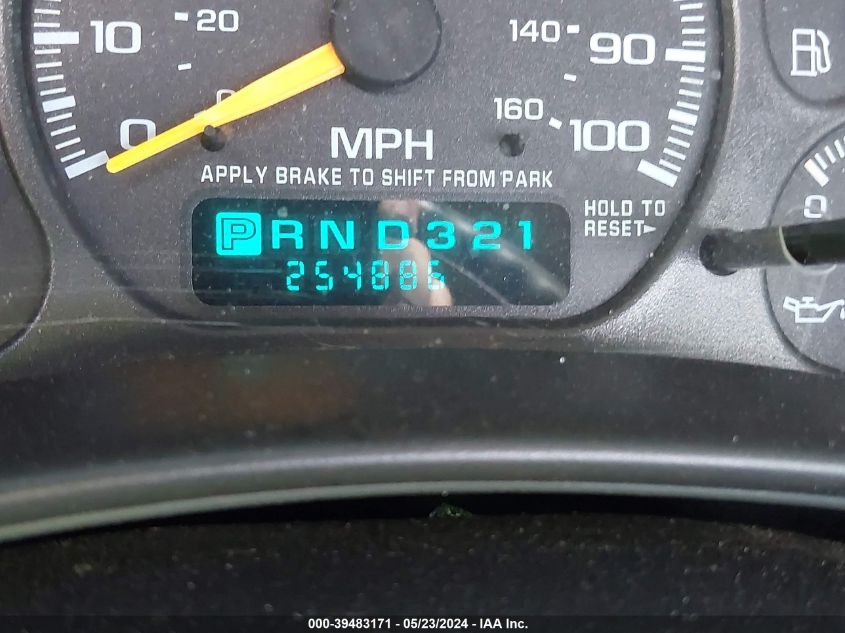 2000 GMC Sierra 1500 Sle VIN: 1GTEC14T2YZ120185 Lot: 39483171