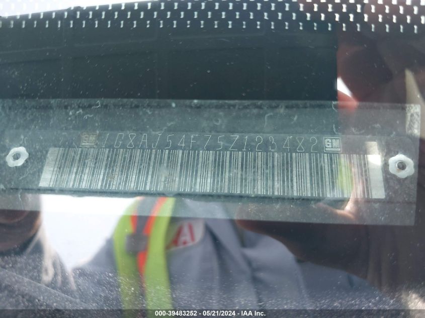 2005 Saturn Ion 2 VIN: 1G8AJ54F75Z123482 Lot: 39483252