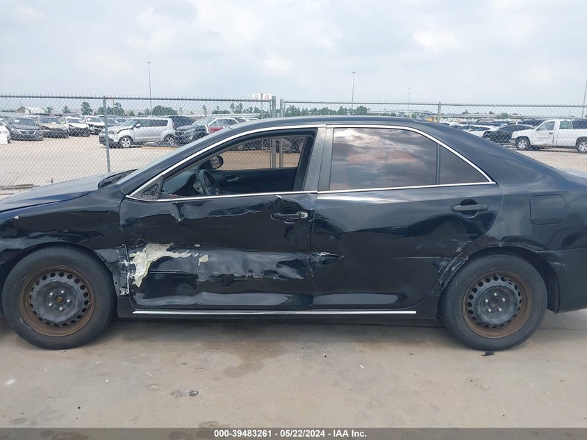 2014 Toyota Camry Le VIN: 4T1BF1FK5EU310811 Lot: 39483261