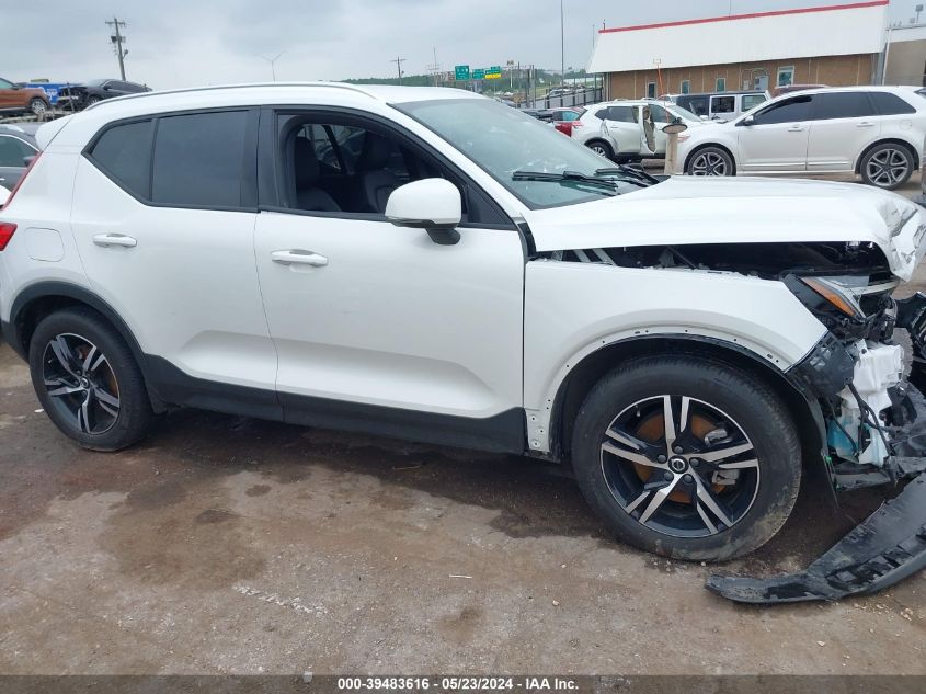 2023 Volvo Xc40 B4 Core VIN: YV4K92HKXP2921279 Lot: 39483616