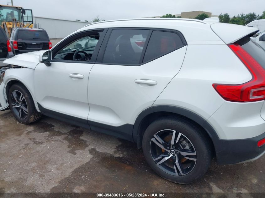 2023 Volvo Xc40 B4 Core VIN: YV4K92HKXP2921279 Lot: 39483616