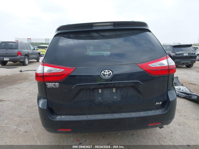 2017 Toyota Sienna Xle 8 Passenger VIN: 5TDYZ3DC0HS877594 Lot: 39483627