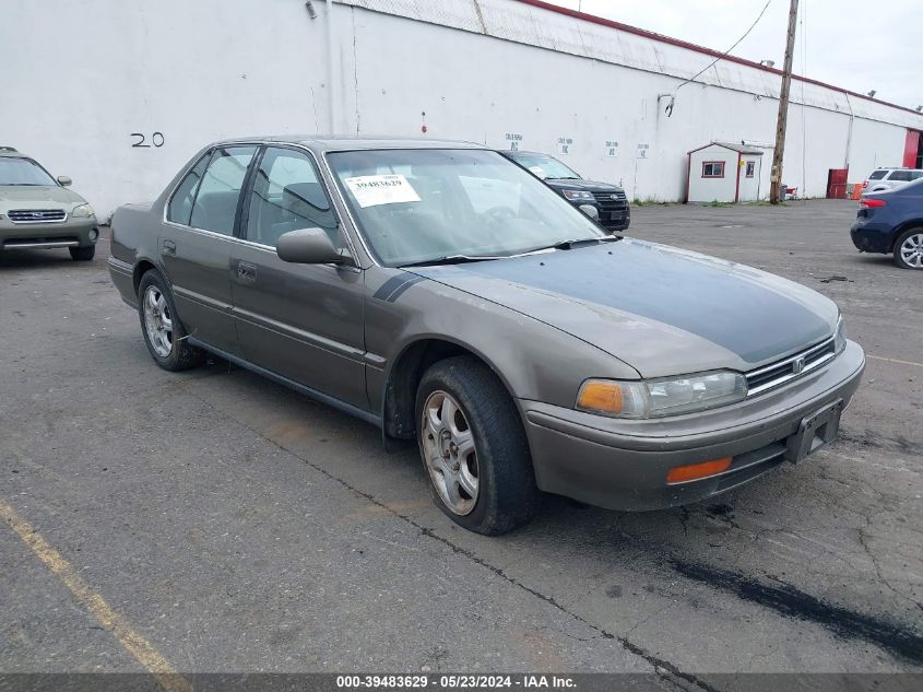 1992 Honda Accord Lx VIN: 1HGCB7553NA193851 Lot: 39483629