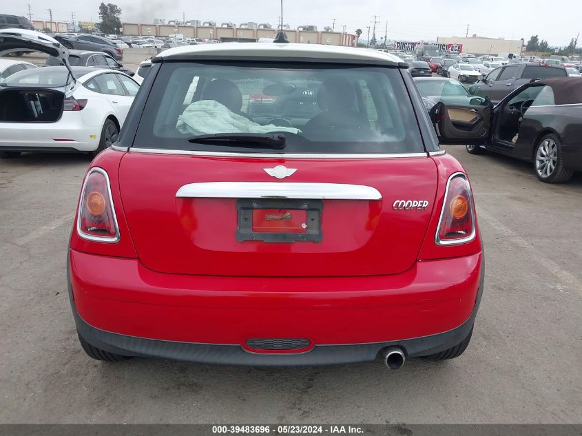 2008 Mini Cooper VIN: WMWMF33578TT60821 Lot: 39483696