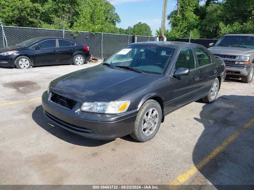 2000 Toyota Camry Le VIN: JT2BG22K3Y0418801 Lot: 39483732