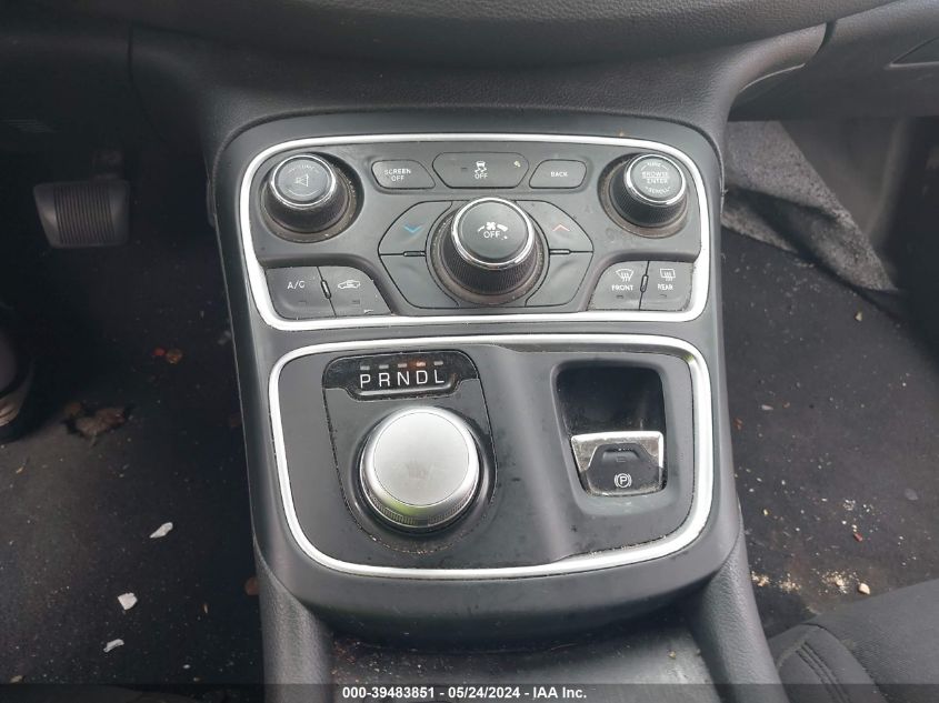 2015 Chrysler 200 Limited VIN: 1C3CCCAB0FN596698 Lot: 39483851