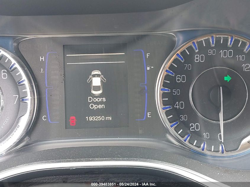 2015 Chrysler 200 Limited VIN: 1C3CCCAB0FN596698 Lot: 39483851