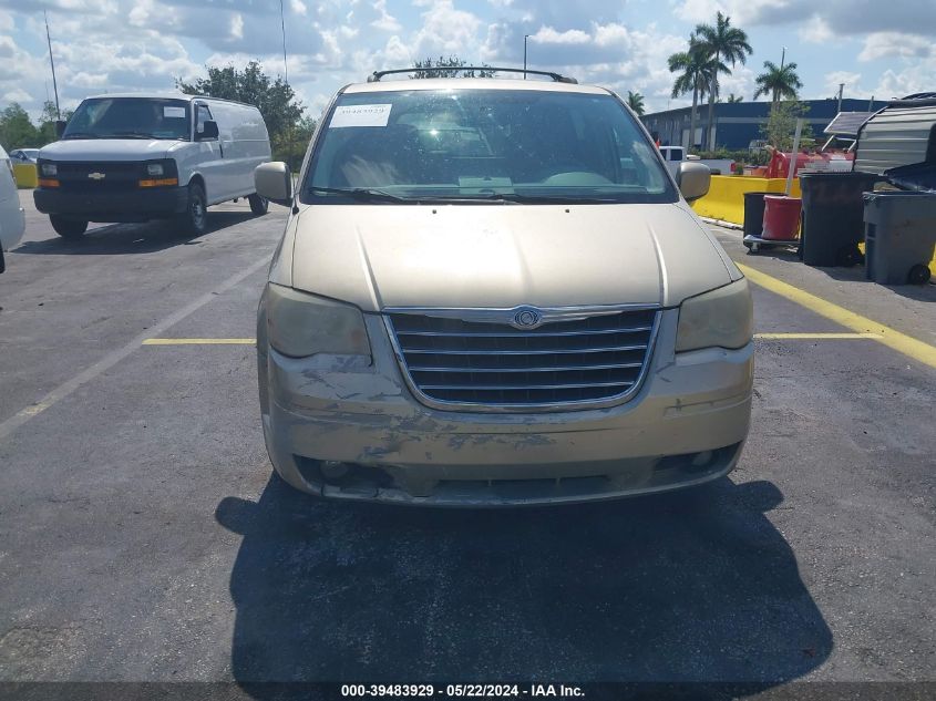 2010 Chrysler Town & Country Touring VIN: 2A4RR5D10AR233889 Lot: 39483929