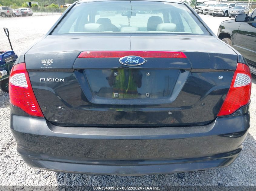 2010 Ford Fusion S VIN: 3FAHP0GA7AR175494 Lot: 39483952