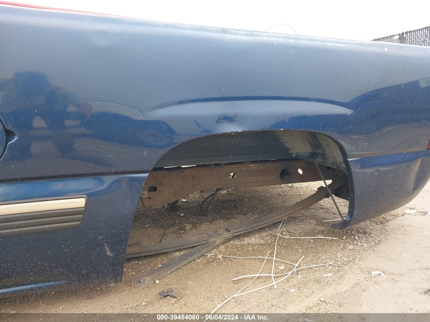 2000 Chevrolet Silverado 1500 VIN: 1GCEC14W4YZ130775 Lot: 39484060